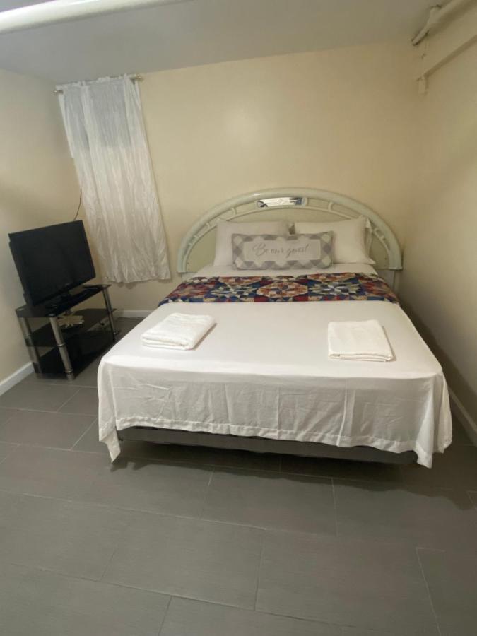 A Delightful Room In Queens Ню Йорк Екстериор снимка
