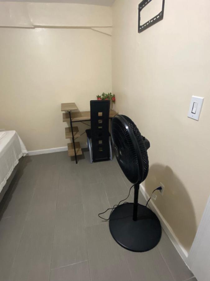 A Delightful Room In Queens Ню Йорк Екстериор снимка